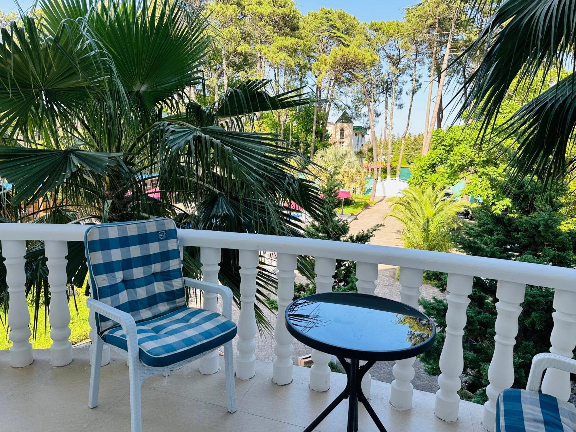 Claude Monet Beach Hotel Ureki Ngoại thất bức ảnh
