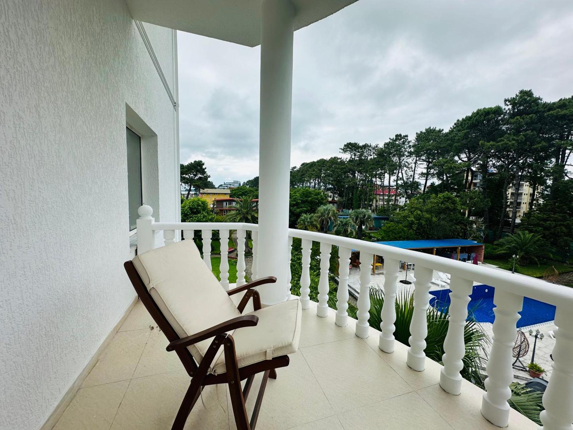 Claude Monet Beach Hotel Ureki Ngoại thất bức ảnh
